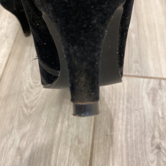Midtown black heels (velvet) size 10 - Picture 4 of 6